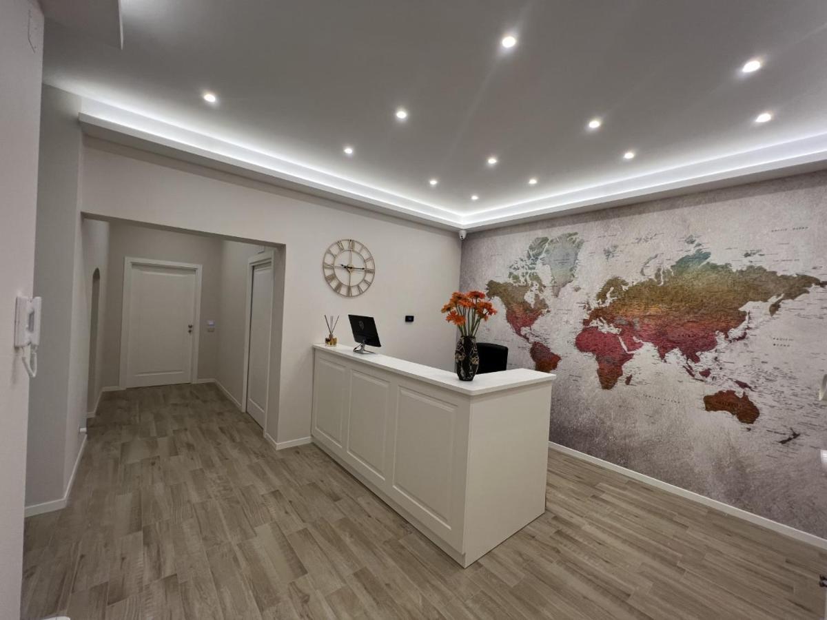 Il Tempio Degli Artisti - Suites Bari Exterior foto